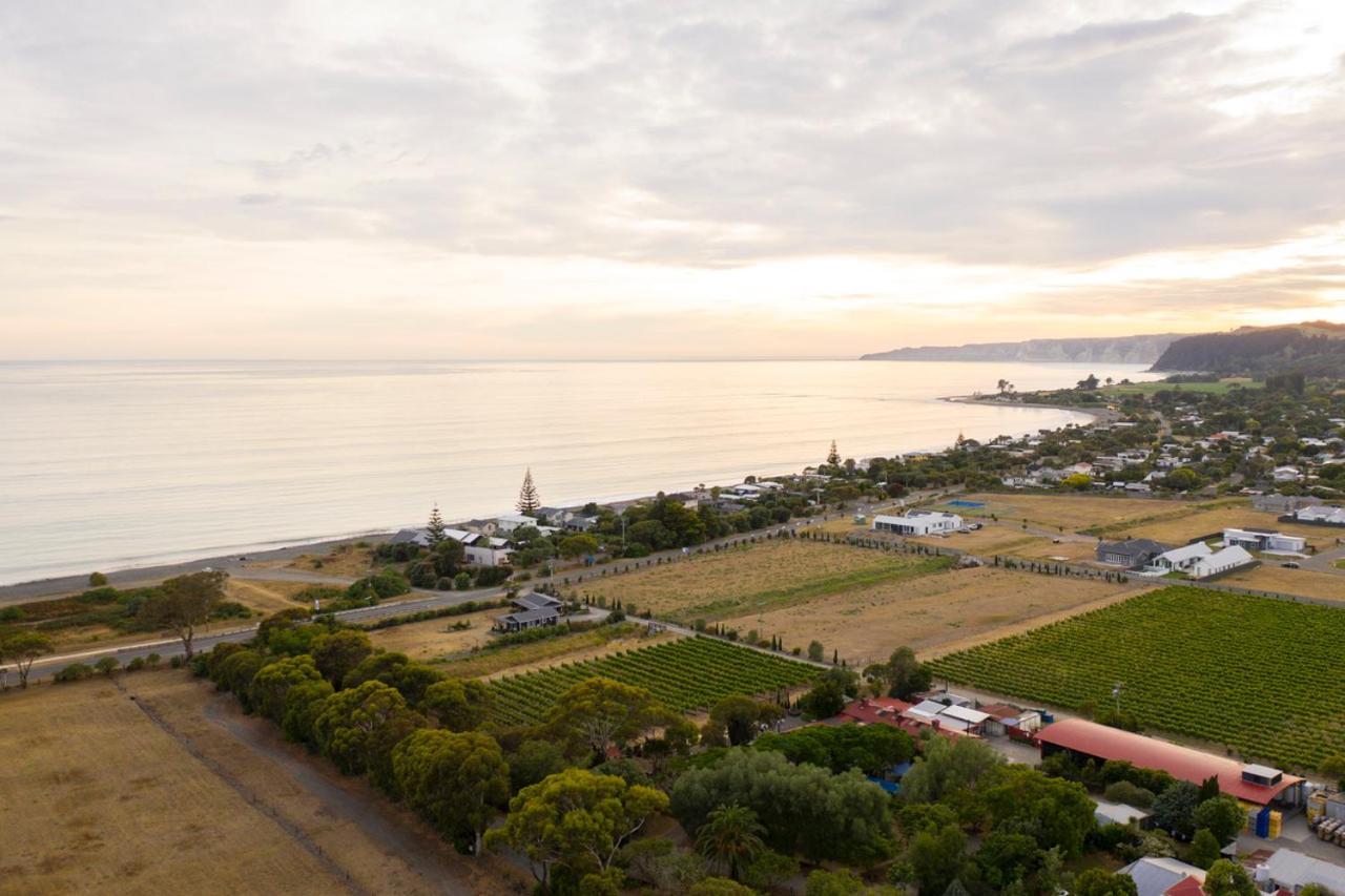 Beach Front Wine Makers Cottage Te Awanga Exterior foto